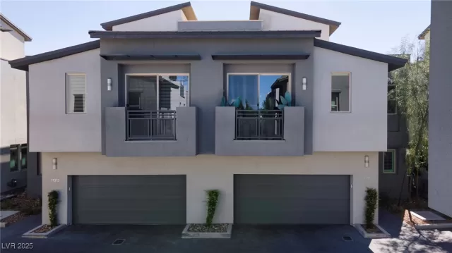 MLS: 2705815 Condo For Sale