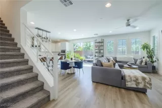 Photo #3: 2705815 Listing