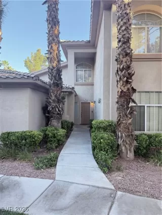 Photo #1: 2705822 Listing