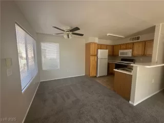 Photo #1: 2705841 Listing 