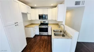 Photo #6: 2705853 Listing