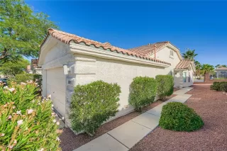 Photo #5: 2705870 Listing 