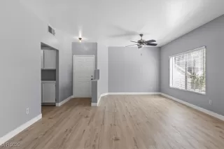 Photo #4: 2705880 Listing 