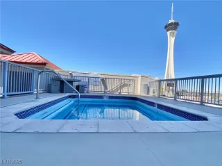 Photo #5: 2705884 Listing 