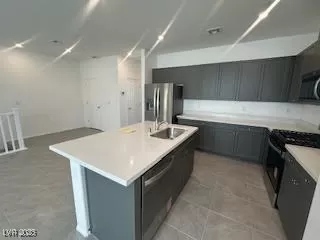 Photo #6: 2705888 Listing