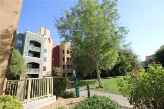 Photo #2: 2705897 Listing