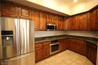 Photo #6: 2705897 Listing