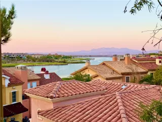 Photo #1: 2705907 Listing