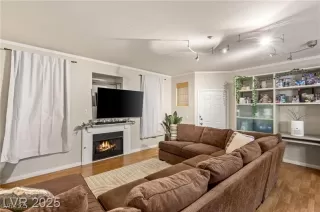 Photo #4: 2705920 Listing 