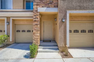 Photo #2: 2705924 Listing 