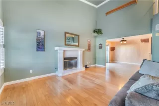 Photo #4: 2705928 Listing 