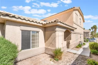 Photo #1: 2705952 Listing