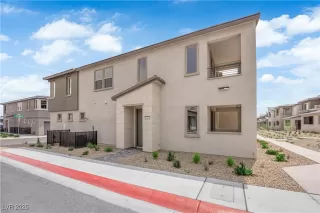 Photo #2: 2705954 Listing