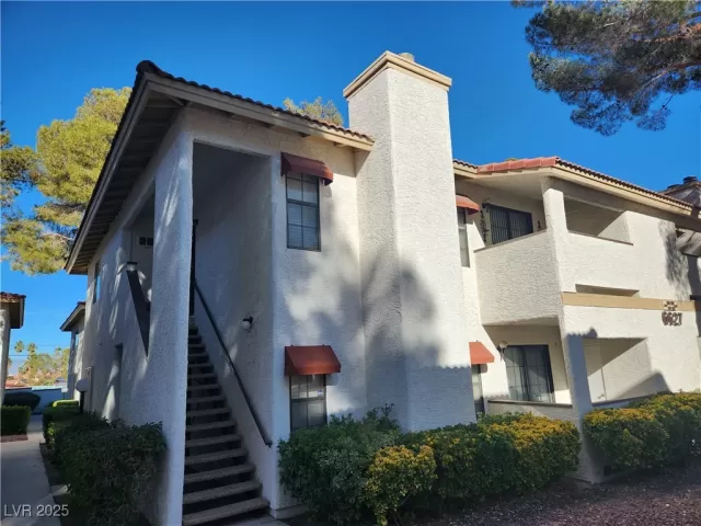 MLS: 2705980 Condo For Sale