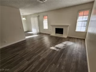 Photo #1: 2705980 Listing 