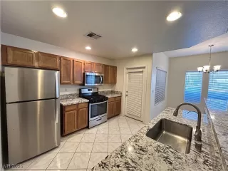 Photo #4: 2705987 Listing 