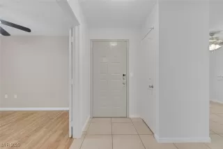 Photo #5: 2705996 Listing