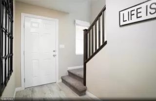 Photo #1: 2705999 Listing