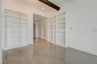 Photo #3: 2706010 Listing