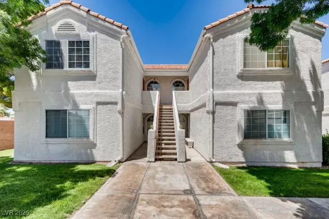 MLS: 2706016 Condo For Sale