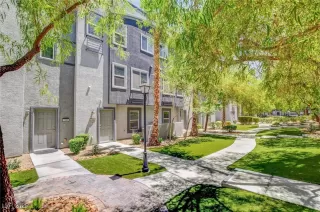 Photo #2: 2706020 Listing 