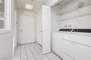 Photo #2: 2706021 Listing 