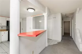 Photo #3: 2706021 Listing 