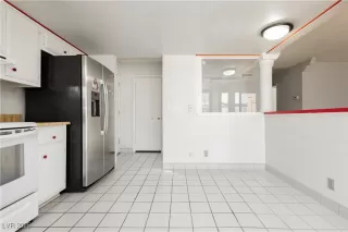 Photo #5: 2706021 Listing 