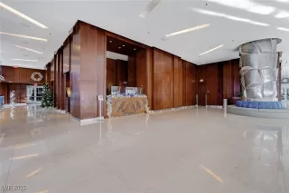 Photo #5: 2706055 Listing