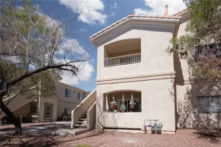 Photo #1: 2706087 Listing 