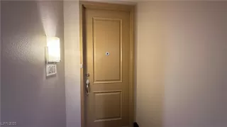 Photo #1: 2706129 Listing 