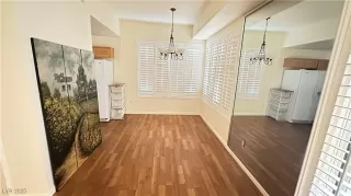 Photo #2: 2706129 Listing 