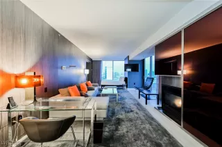 Photo #3: 2706131 Listing