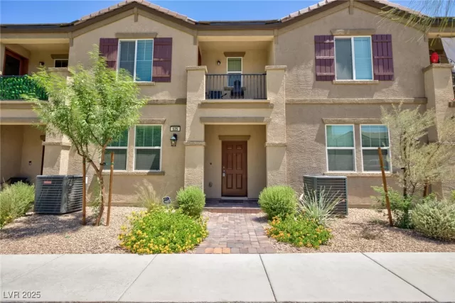 MLS: 2706134 Condo For Sale