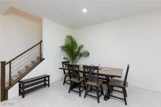 Photo #5: 2706134 Listing 