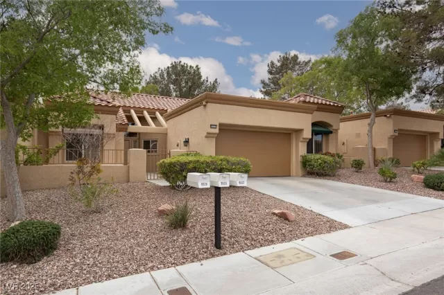 MLS: 2706155 Condo For Sale