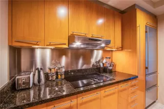 Photo #4: 2706159 Listing 