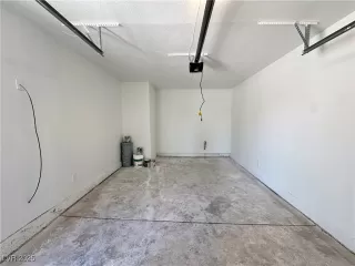 Photo #1: 2706160 Listing 