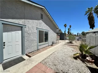 Photo #2: 2706160 Listing 