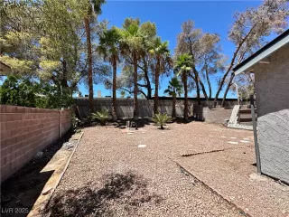 Photo #3: 2706160 Listing 