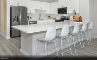 Photo #3: 2706172 Listing