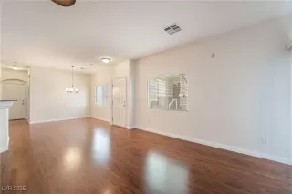 Photo #4: 2706234 Listing