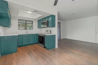 Photo #1: 2706240 Listing