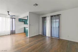 Photo #5: 2706240 Listing