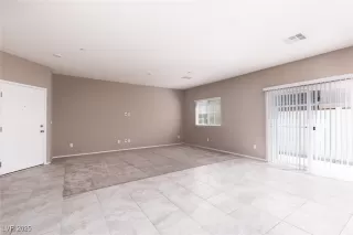 Photo #4: 2706243 Listing 