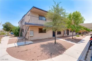 Photo #1: 2706263 Listing 