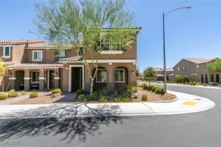 Photo #2: 2706269 Listing 