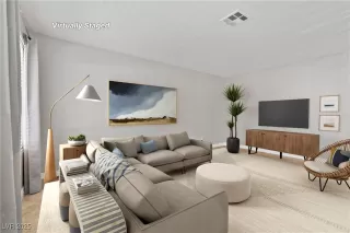 Photo #3: 2706283 Listing 