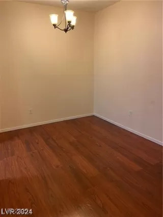 Photo #3: 2706288 Listing