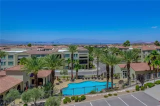 Photo #5: 2706292 Listing 